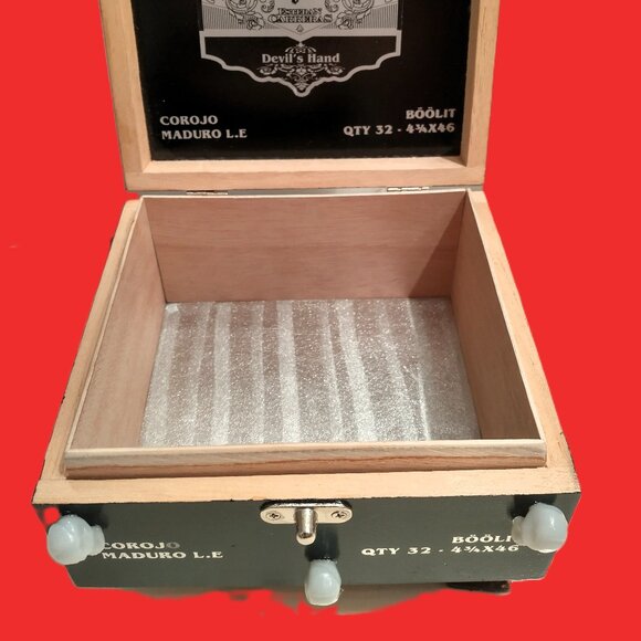 Suenos de Saundra Upcycled EXTREMELY RARE Esteban Cigar Box, Home Accent/Storage - Picture 5 of 12